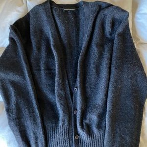 Gray Cashmere Cardigan,Ultra soft,sm-med,front 21.5”,pit-pit 18.5”,pit-cuff 18”